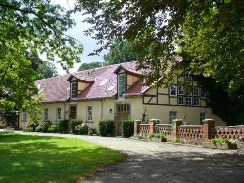 Hotel Garni Graf Von Oberg Lahstedt Exterior photo